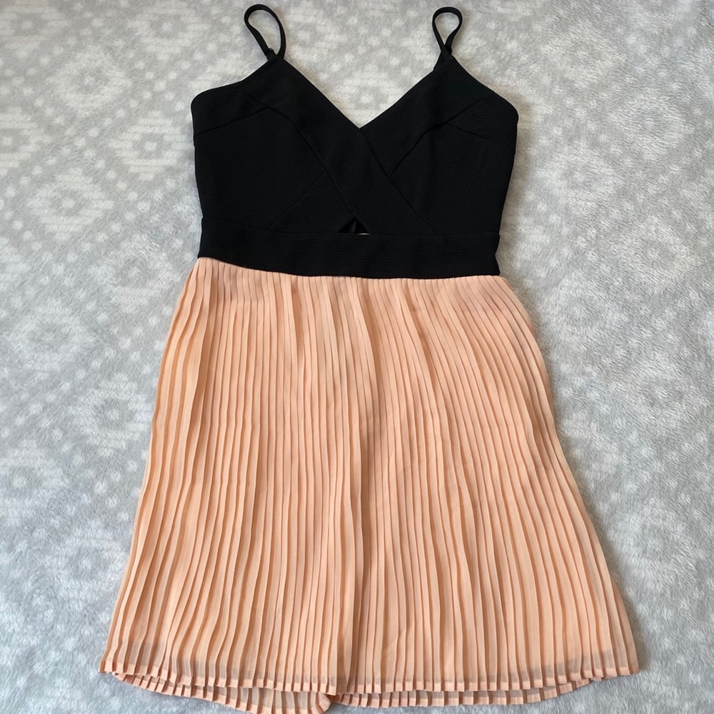 Material Girl Spaghetti Strap Black-Cream Dress | S